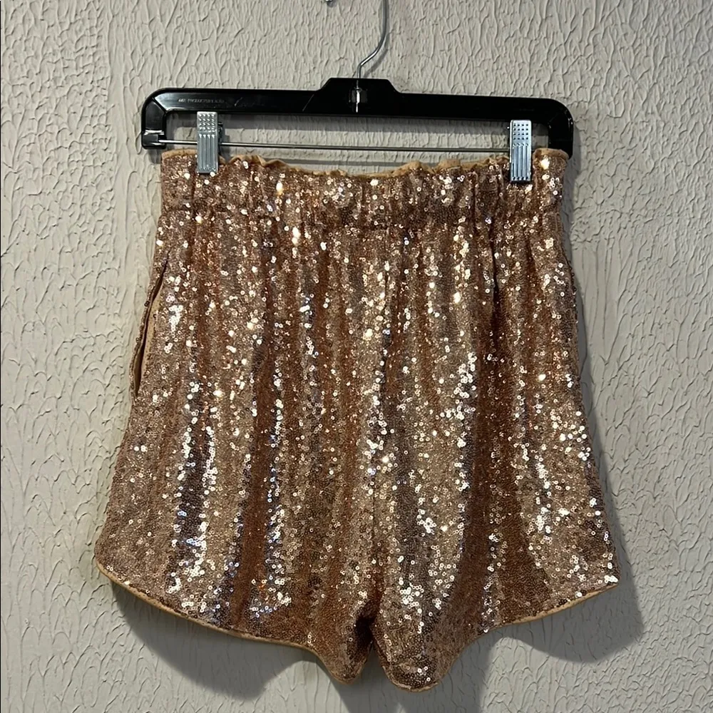 Sequin Champagne color Women's pull on high waisted Shorts size medium NWT - Image 8