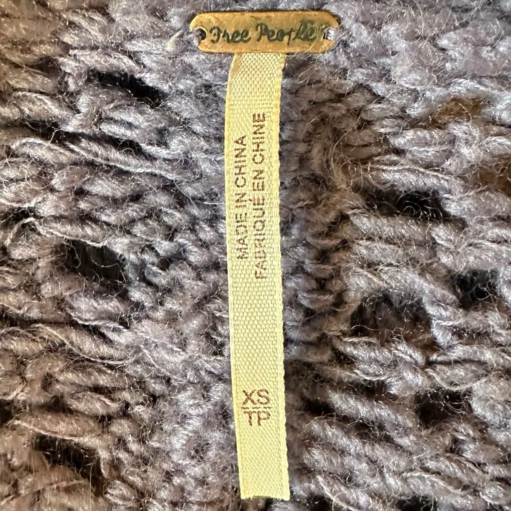 Free People Bali Dreamer Cardi Crochet Sweater Lavender Size XS Dainty V Neck - Image 11