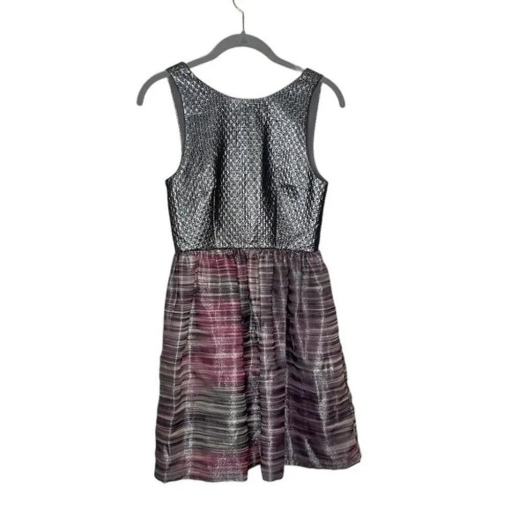 ALICE + OLIVIA Sleeveless Cocktail Dress Shimmer Open Back Bateau Neckline - Image 4