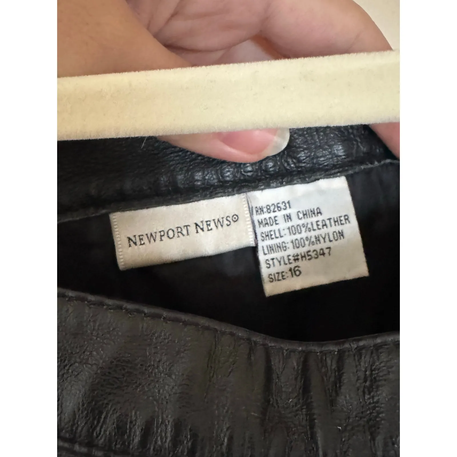 VTG Newport News Black Leather Mini Skirt Whimsigoth Dark Romantic Edgy - XL - Image 3