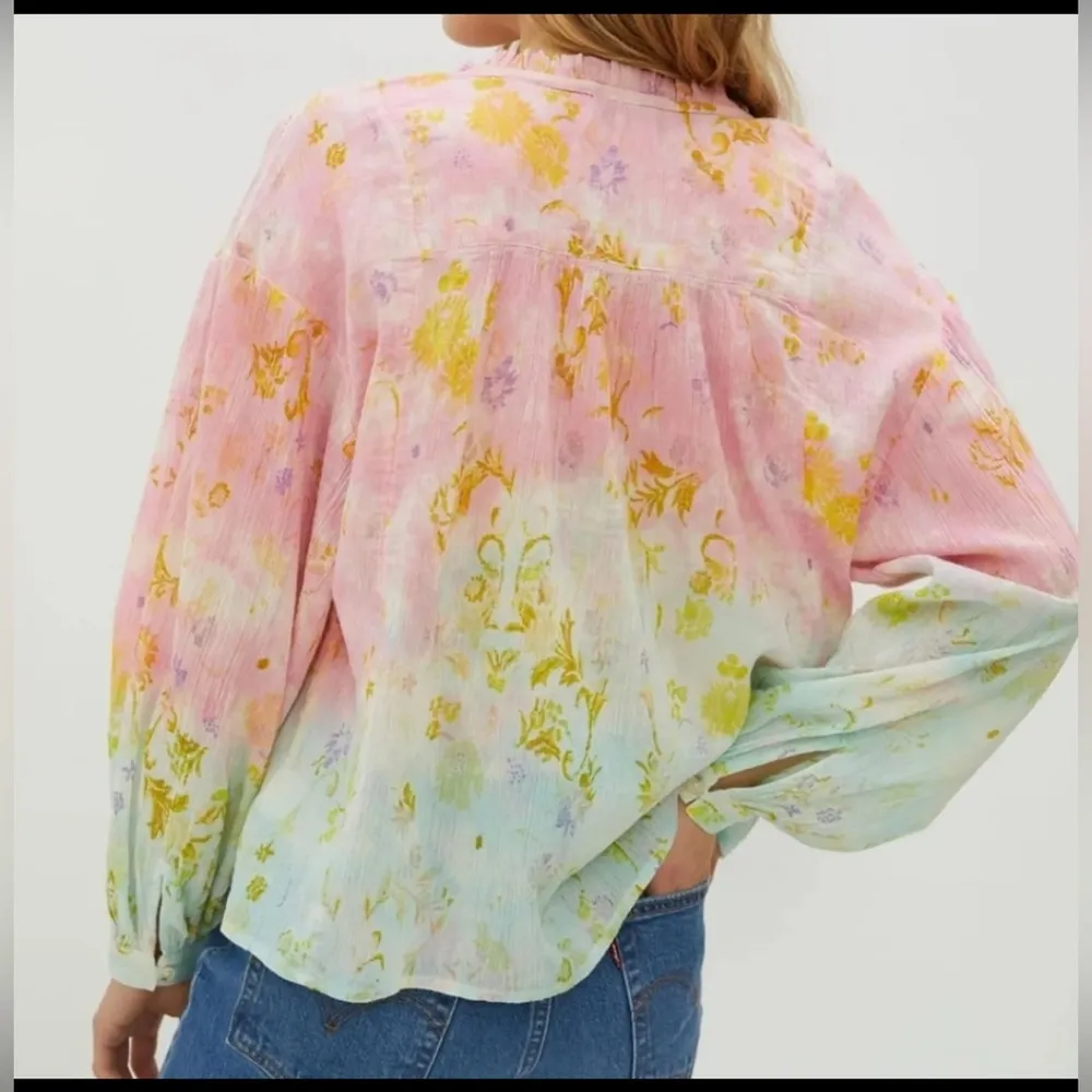 New Anthropologie Pilcro Tavi Tie Dye Floral Gauze Blouse Size XS Pink - Image 2