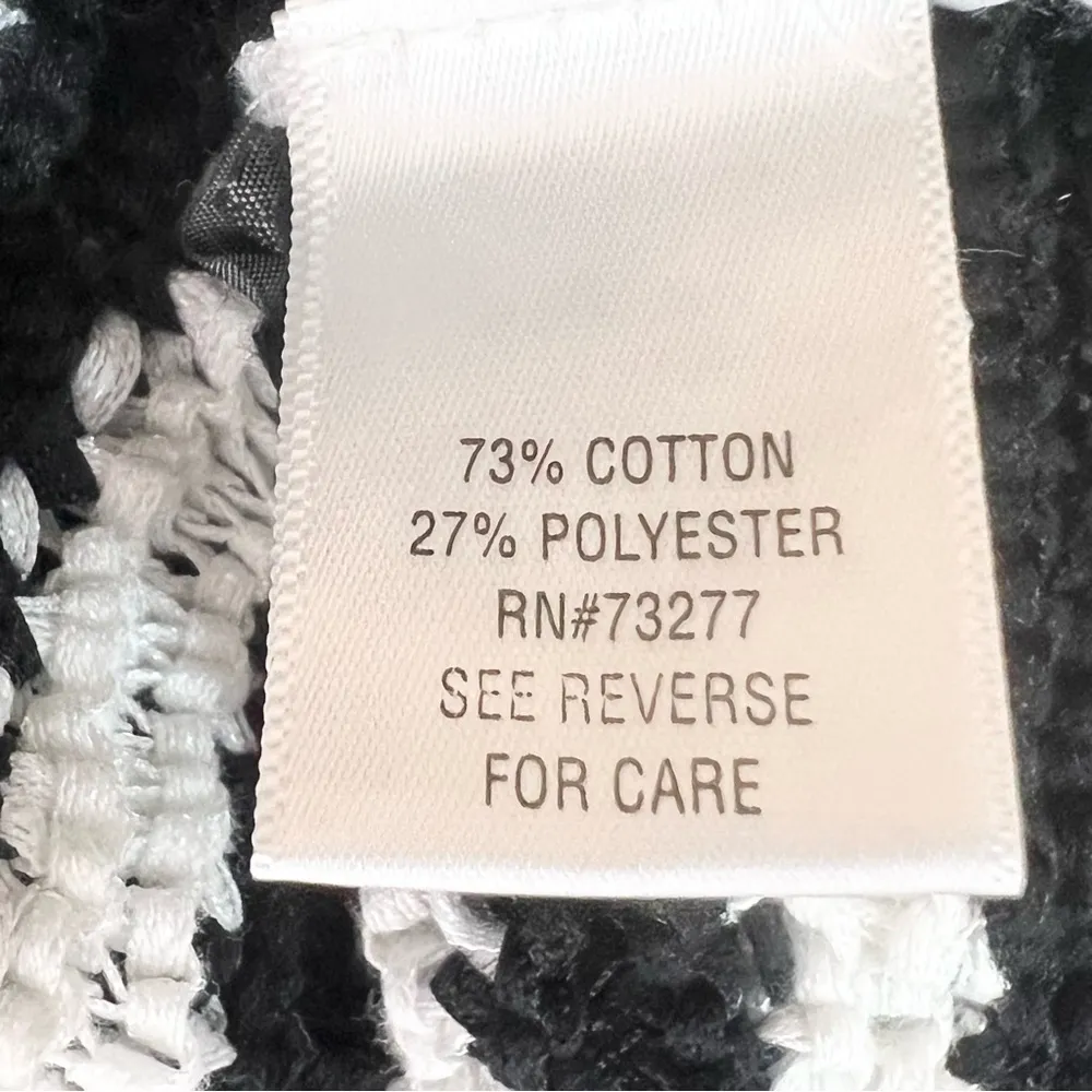 NWT Dana Buchman Black & White Striped Sweater Top
Size Large - Image 8