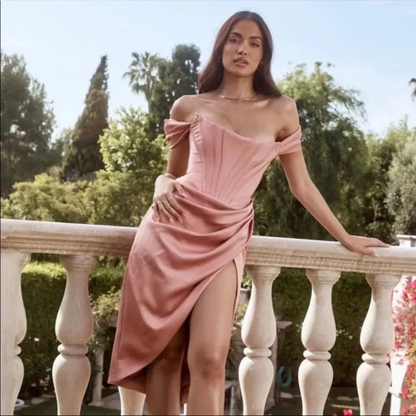 House of CB‎ ‘LORETTA’ BLUSH PINK SATIN OFF SHOULDER Corset dress NWOT size L - Image 4