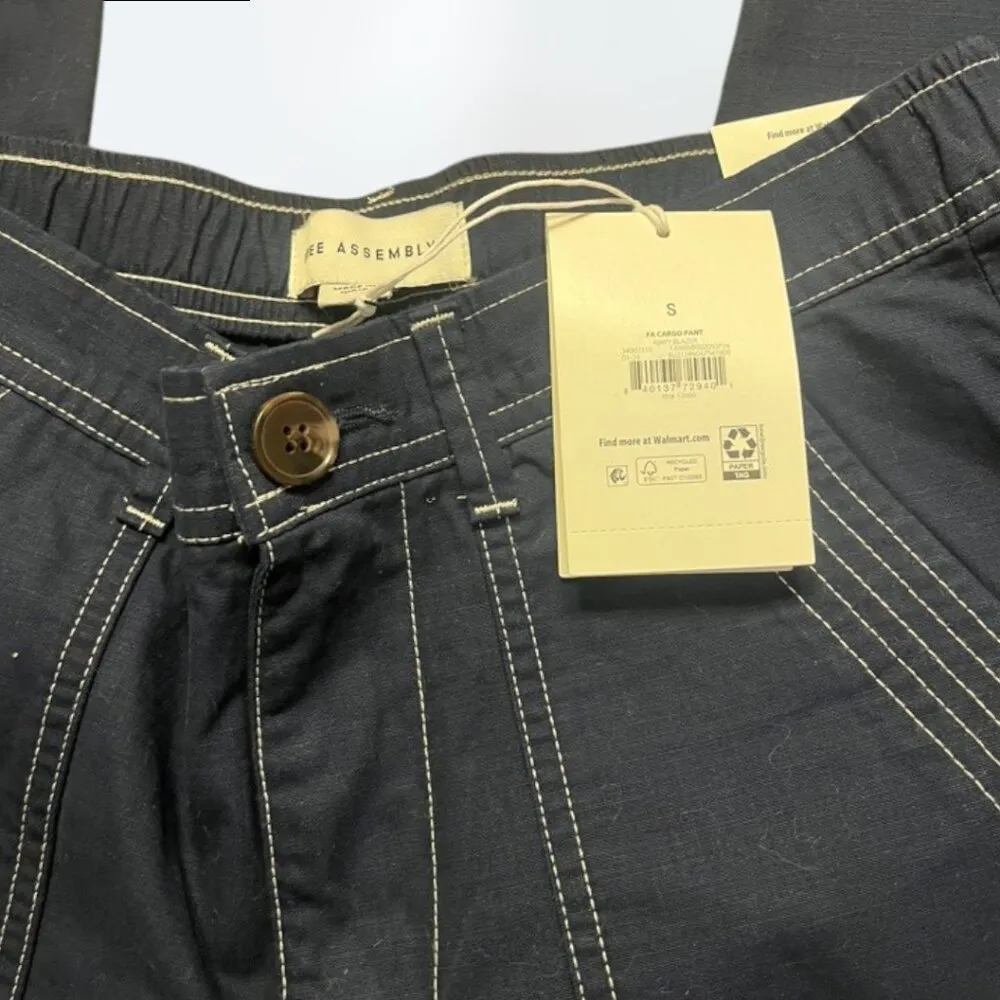 Free Assembly NWT Women's Navy and White Blazer Cargo Pants Size S - Image 5