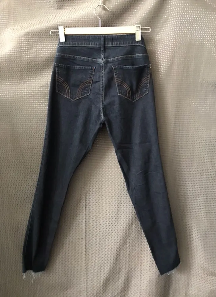 Hollister Crop Jeans - Image 2