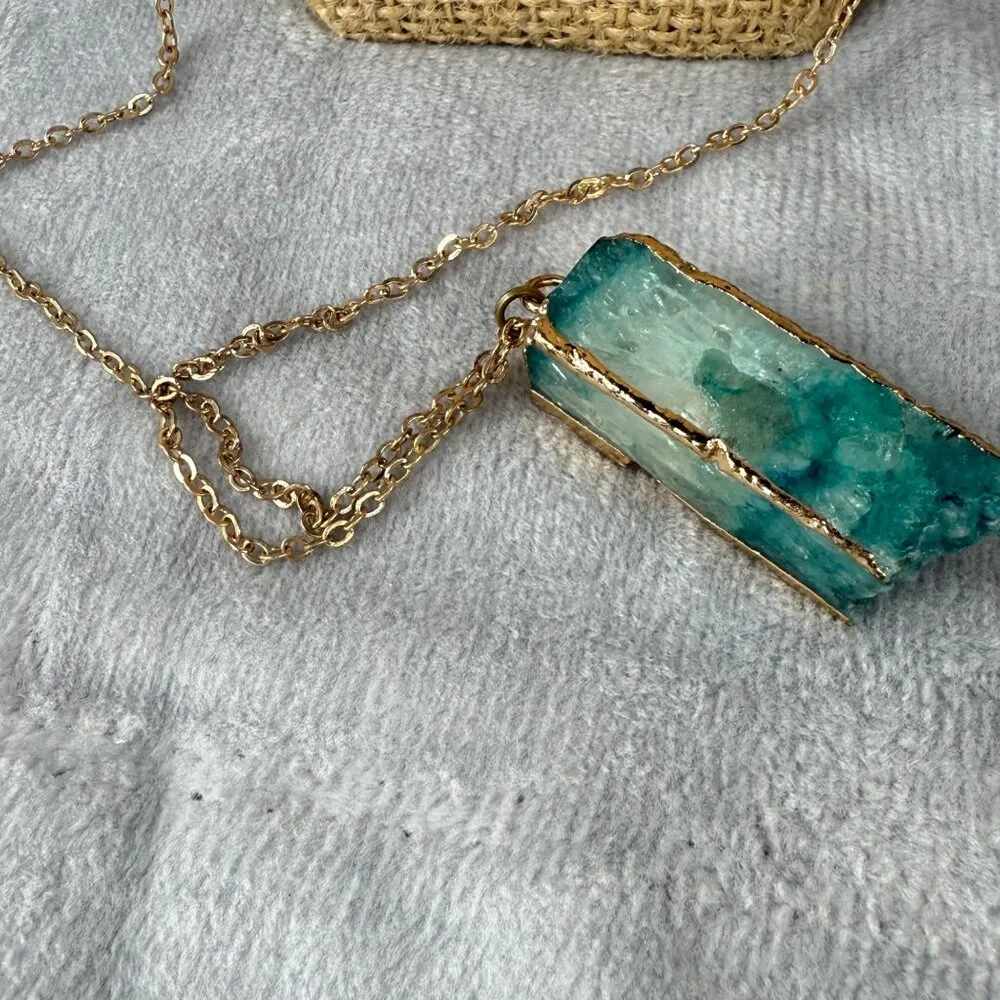 Layered Turquoise Brown Colors Stone Beaded Necklace Gold Tone Chain and Pendant - Image 4