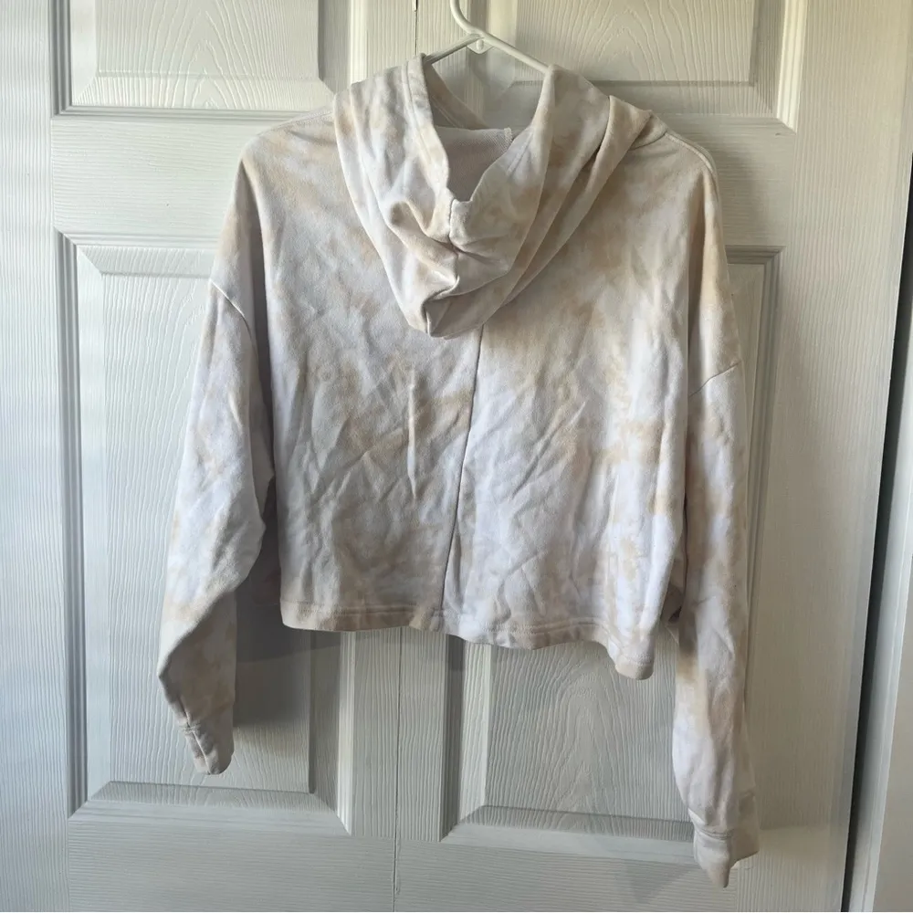 Fabletics Women's Eco-Conscious Long Sleeve Pullover Hoodie Milk Honey Magma Med - Image 5