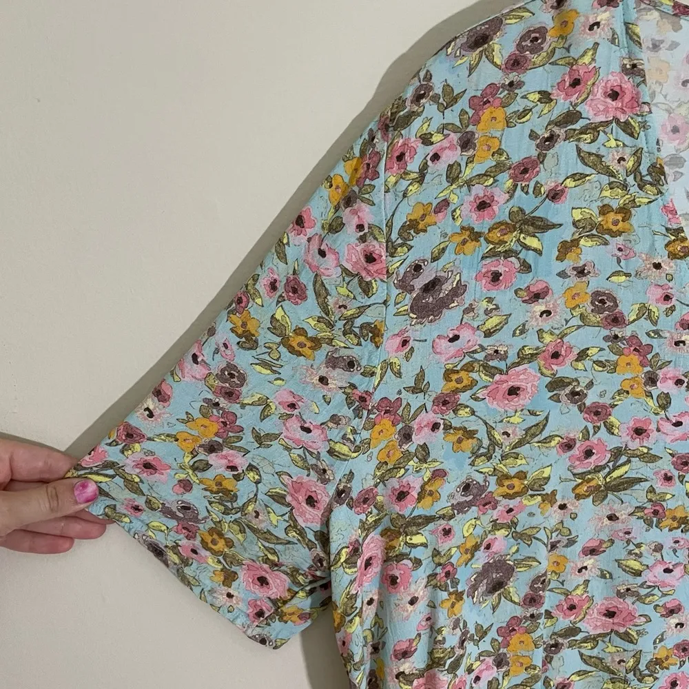 Something Navy Arielle Charnas Floral Top - Image 4