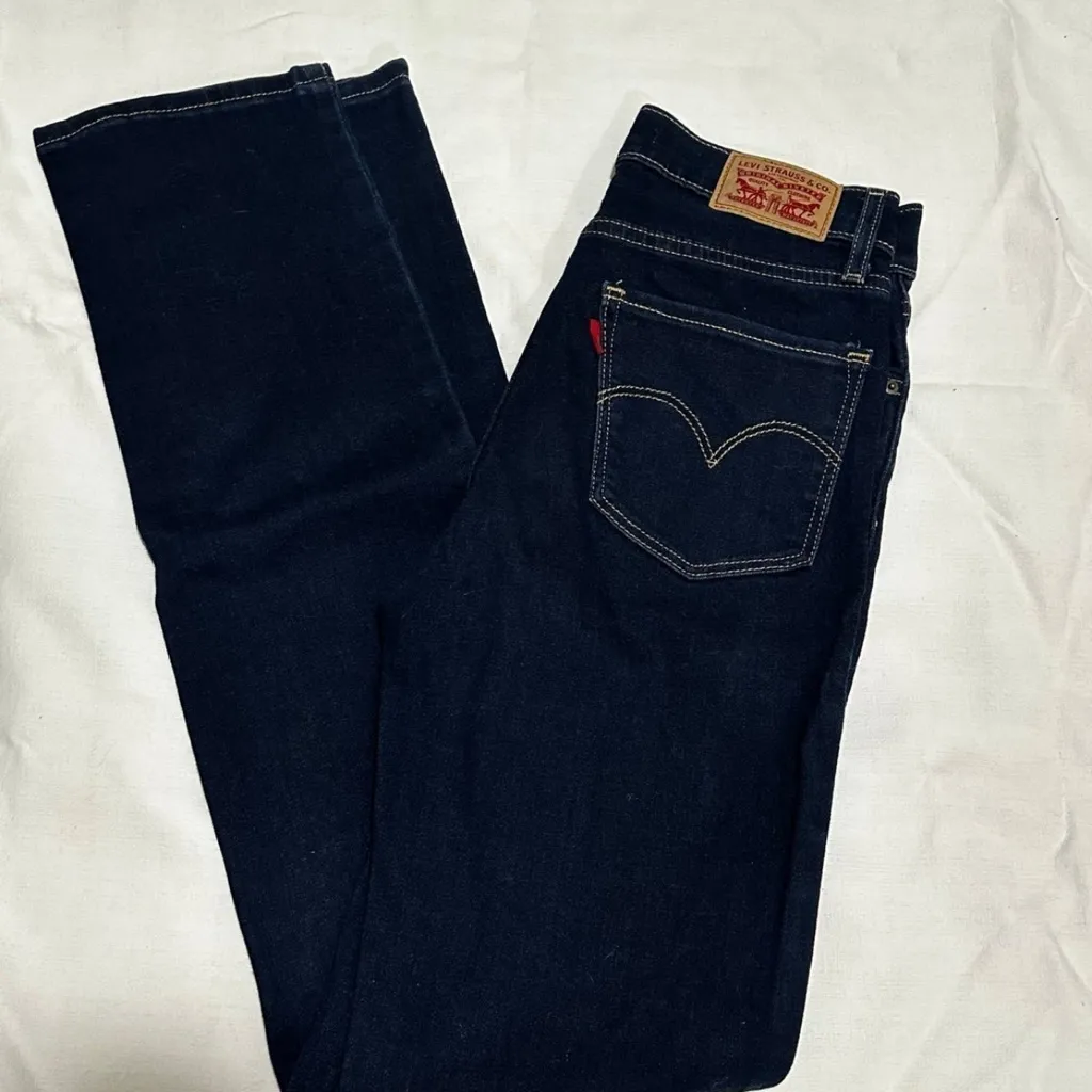 Levi’s jeans 724 Dark Blue Denim Jeans - Image 2