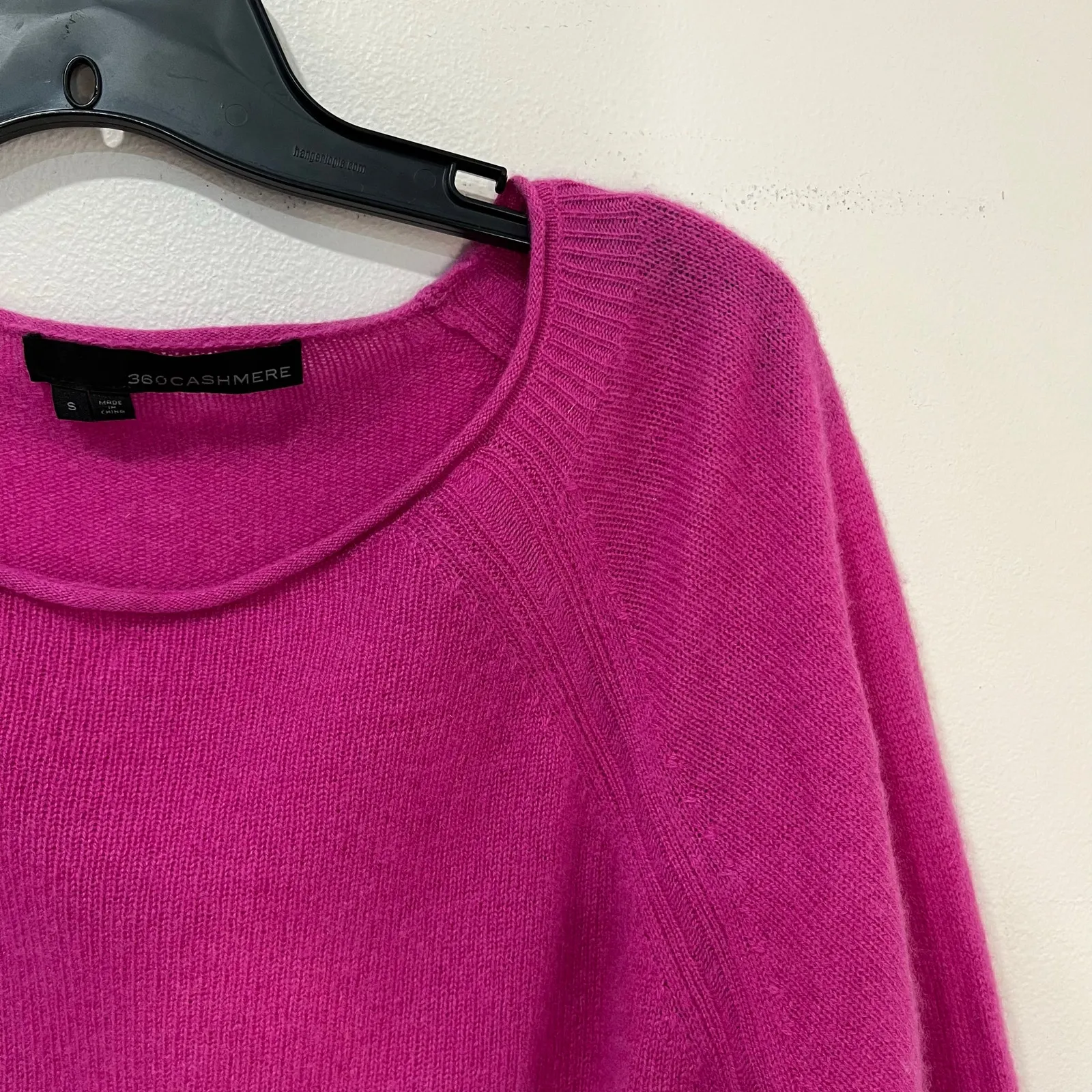 360Cashmere Pink Crewneck Sweater Soft Lightweight Luxury Knit Women’s Sz S - Image 6