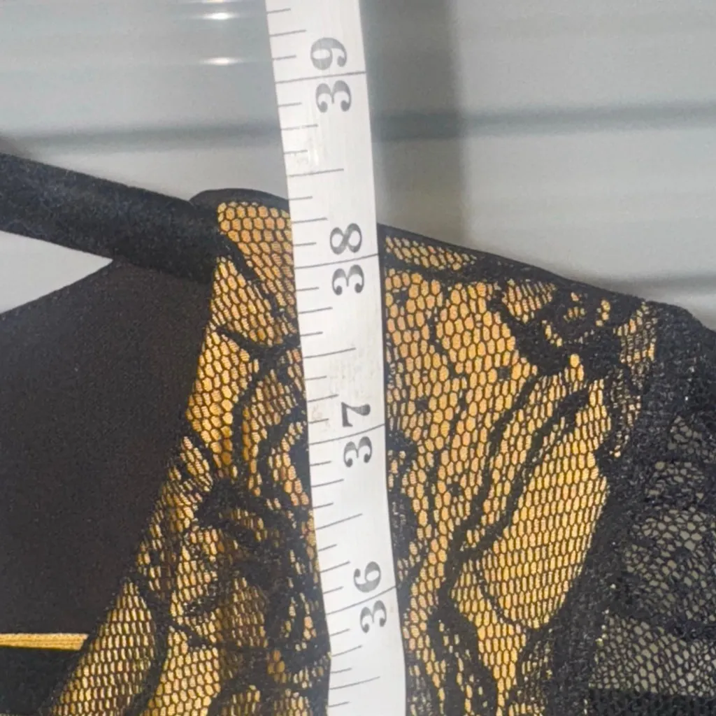 Women's Save The Queen! Black Yellow Abstract Lace Long Sleeve Dress S - Image 6