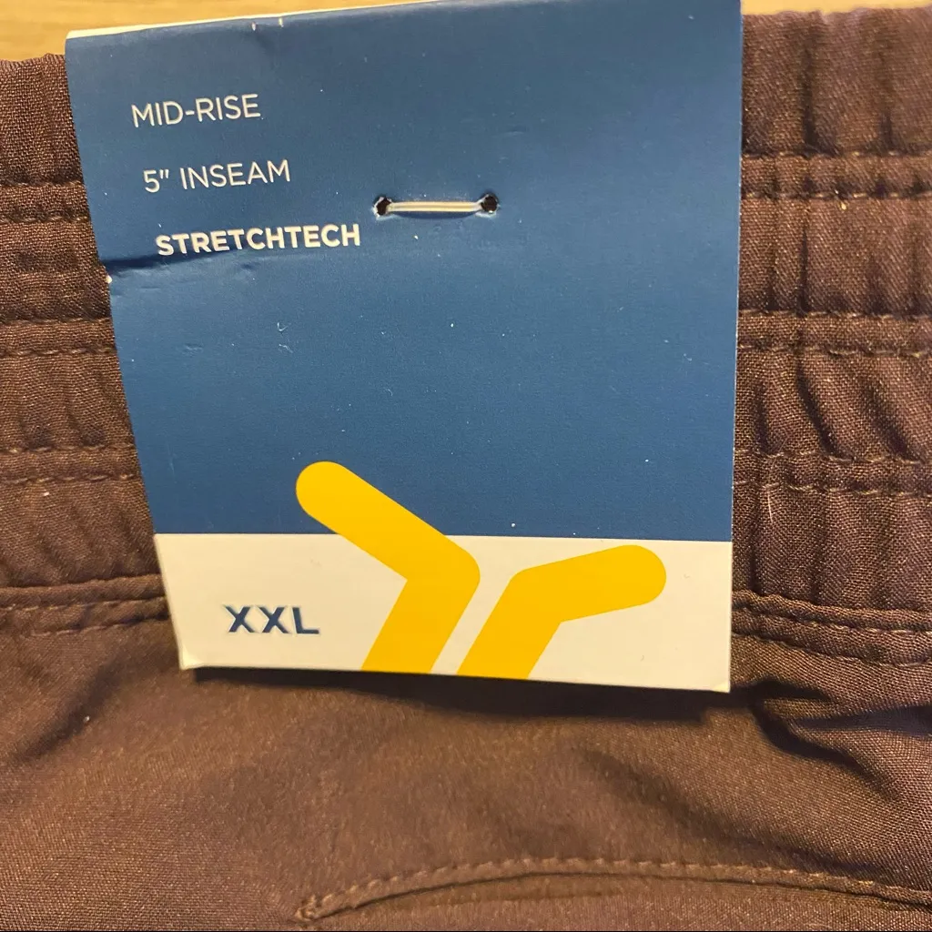 Old navy active stretchtech wine shorts XXL - Image 3