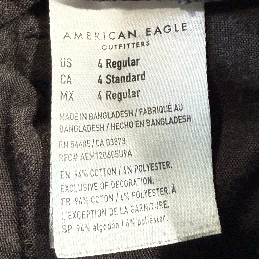 American Eagle Outfitters Ripped Faded Black Curvy Mom Jeans, Size 4 - Image 4