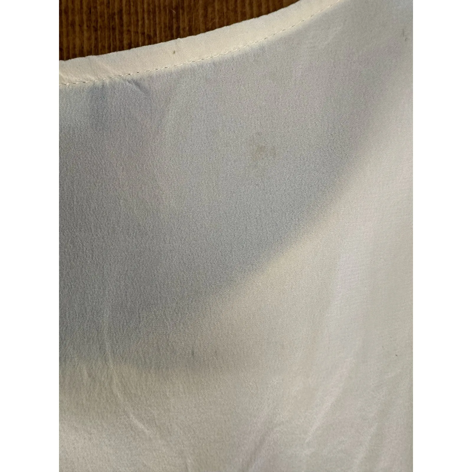 BCBG MAXAZRIA Woven 100% Silk Ruffled‎ Dress in color Chalk Size XS - Image 8