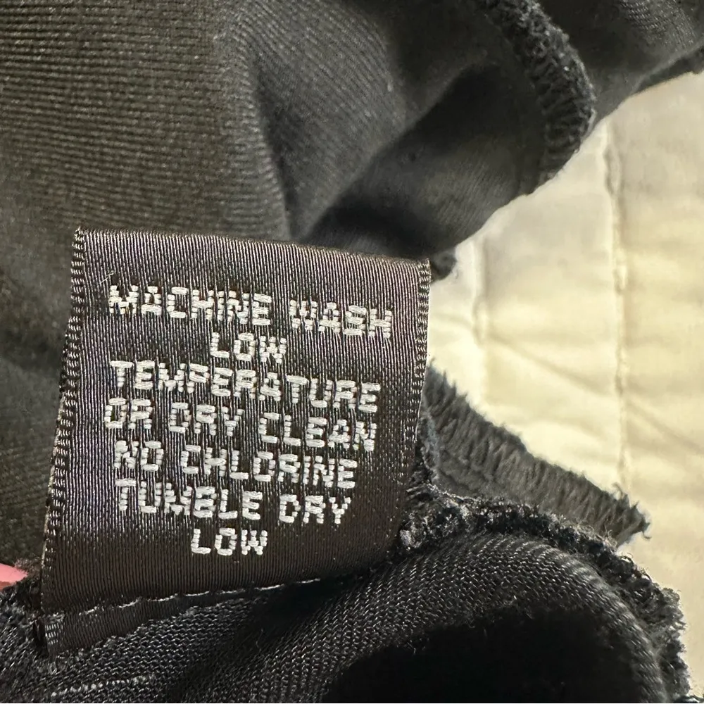 Rhapsody  Neutral Black Sleeveless Romper with pockets - Image 8