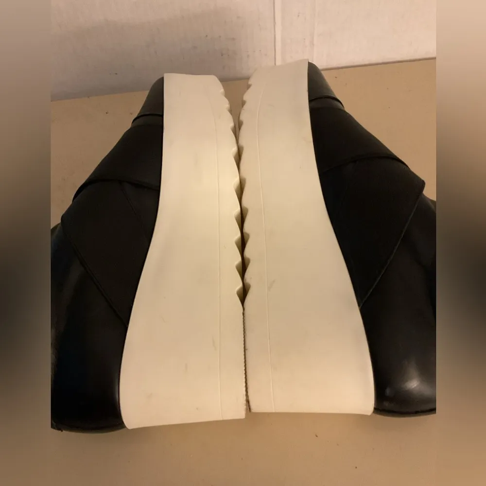 Kendall & Kylie women black leather Slip-On Tasha Wedge Shoes size 9 - Image 9