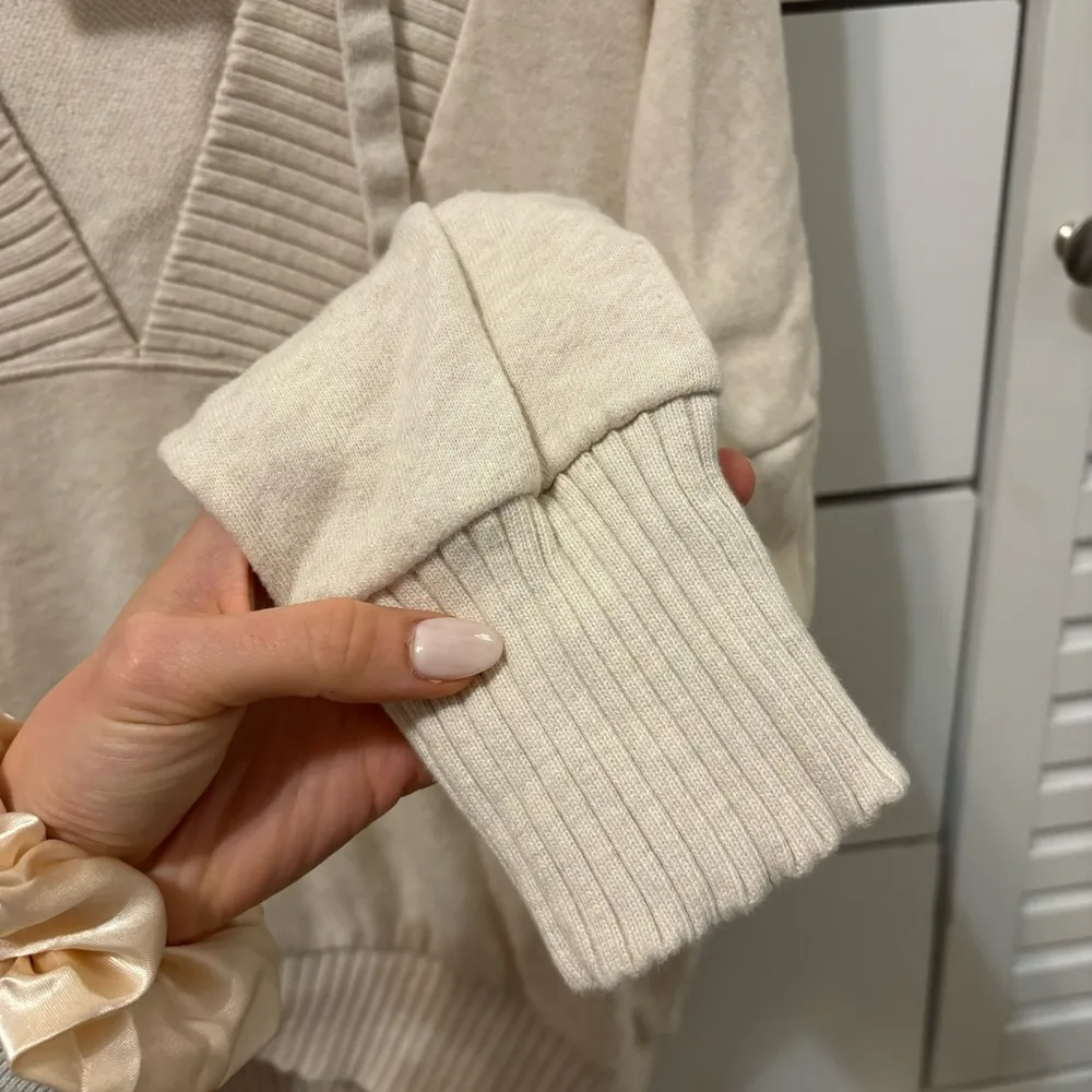 Aerie Offline Cream V Neck Sweatshirt - Image 4