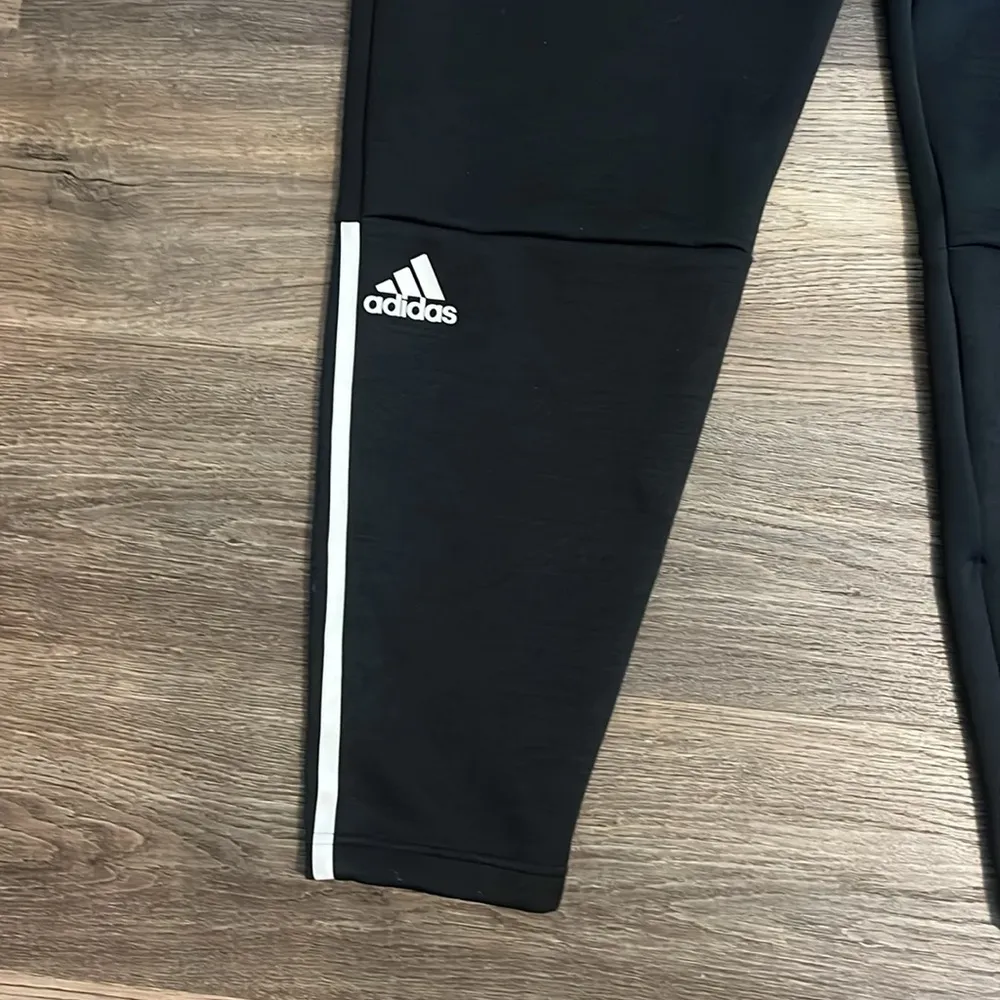 Adidas Climate ZNE 3.0 Women’s Tapered Black Thick w/Drawstring Waist Sweatpants - Image 4