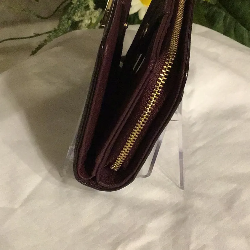 KATE SPADE ♠️ BURGUNDY SAFFIANO LEATHER BIFOLD WALLET COA - Image 12