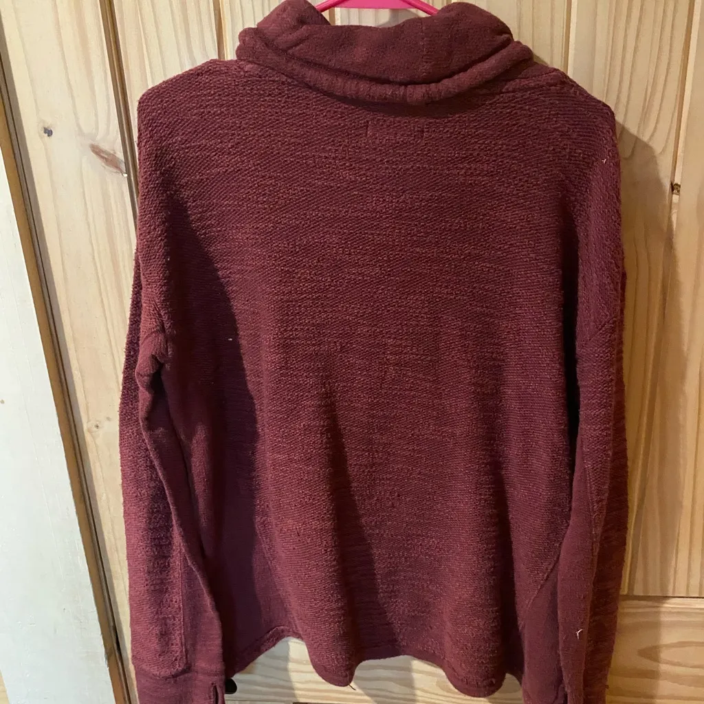 Hollister Maroon Cowl Neck Sweater - Image 5