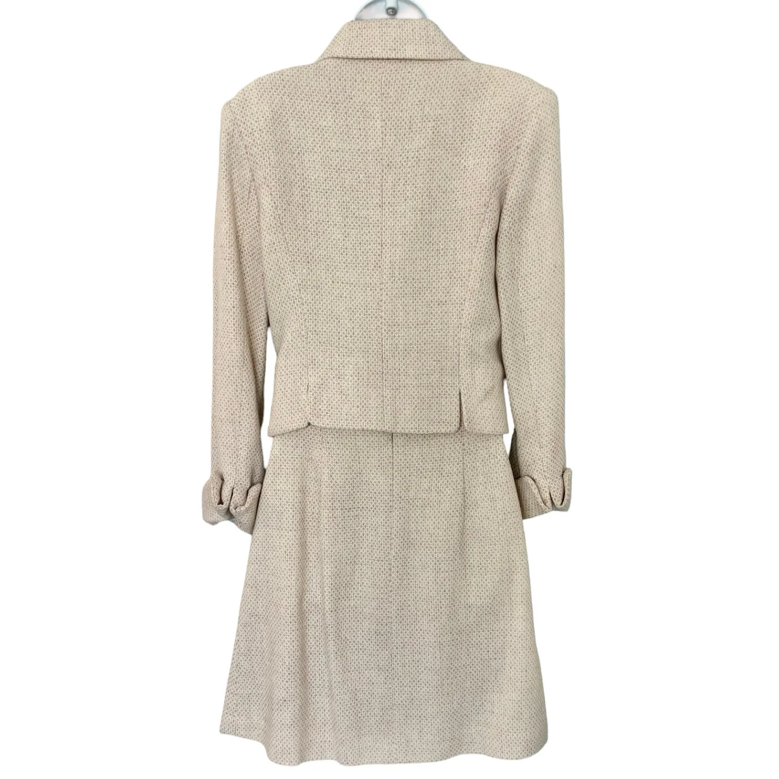 Bosch White Beige Cream Gold Button Luxury Regal Tweed Skirt Suit size 6 / L - Image 6