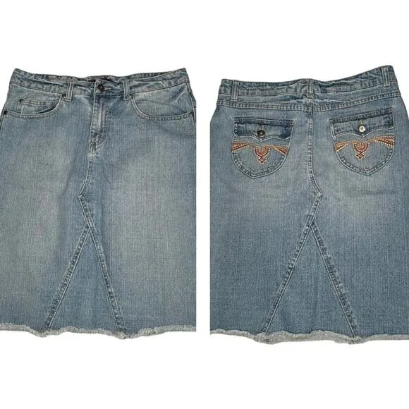 Lee One True Fit Lower On Waist Embroidered Pocket Fringe Raw Hem Jean Skirt - Image 2