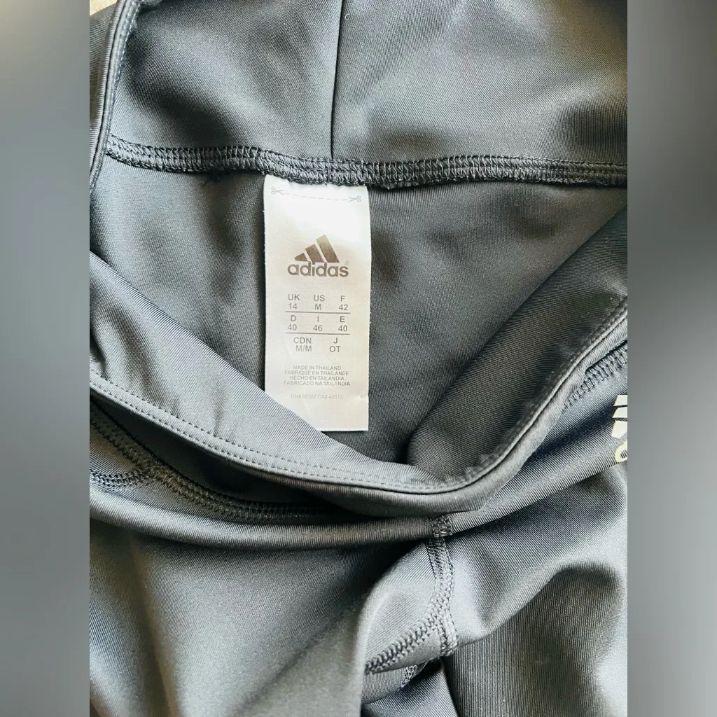 Adidas Black Cropped Leggings - Image 6