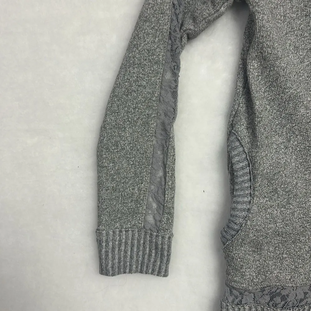 Maurices Grey V-Neck Front Pockets Lace Trim Pullover Sweater Women’s Size Small - Image 5