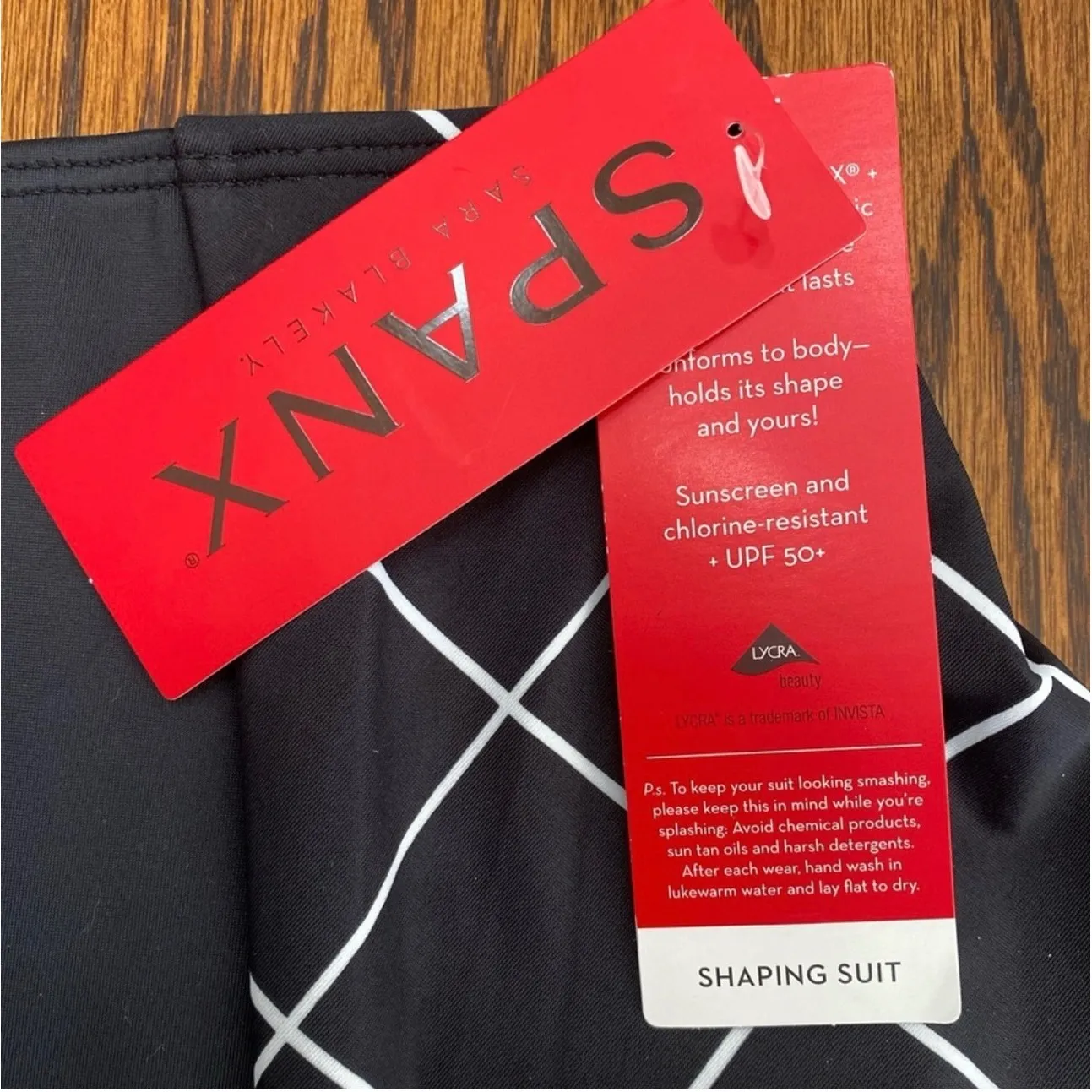 Spanx Swim Bikini Bottom Womens 10 Flirty Mid Rise Black Geo Swim Skirt NWT - Image 4