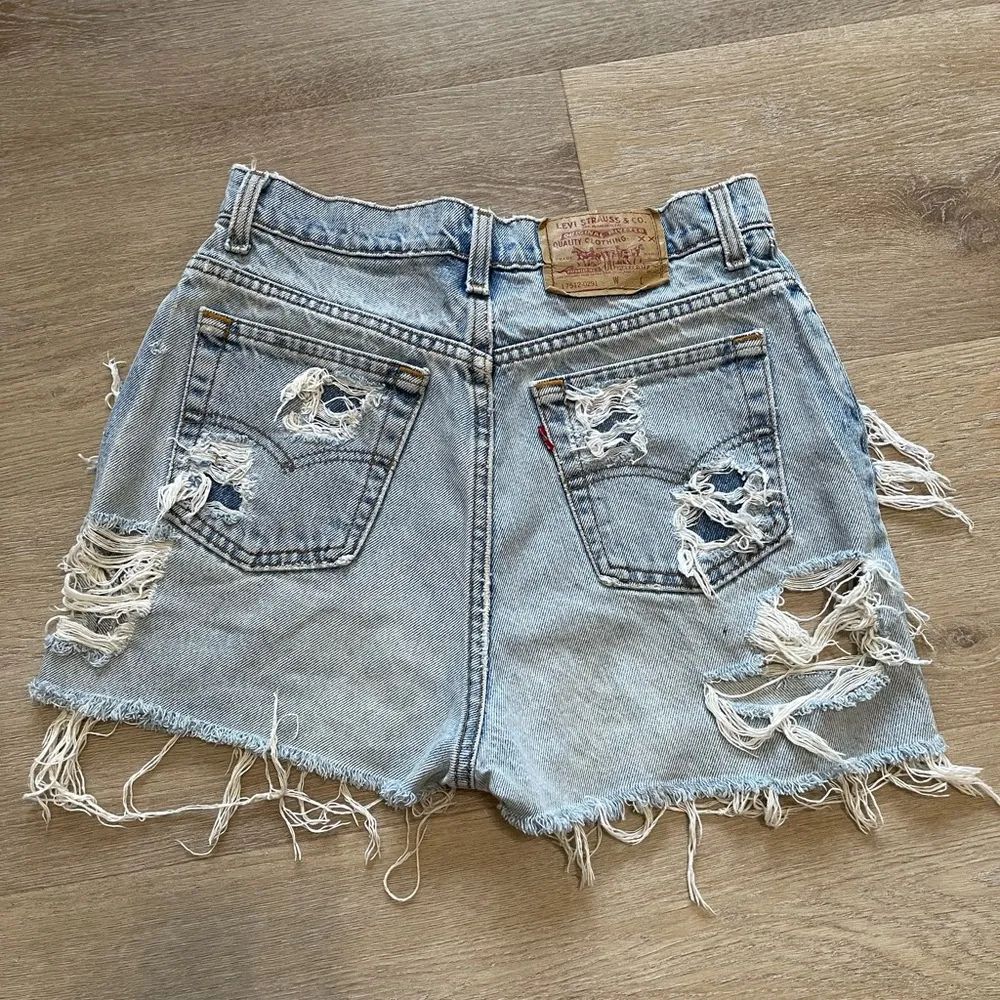 Levi’s denim shorts - Image 2