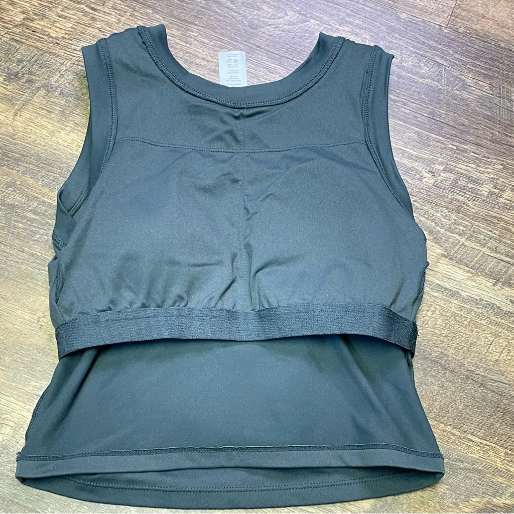 PARAGON Fitwear Sleeveless Cropped Athletic Tank Built In Bra Top Small Green - Image 7