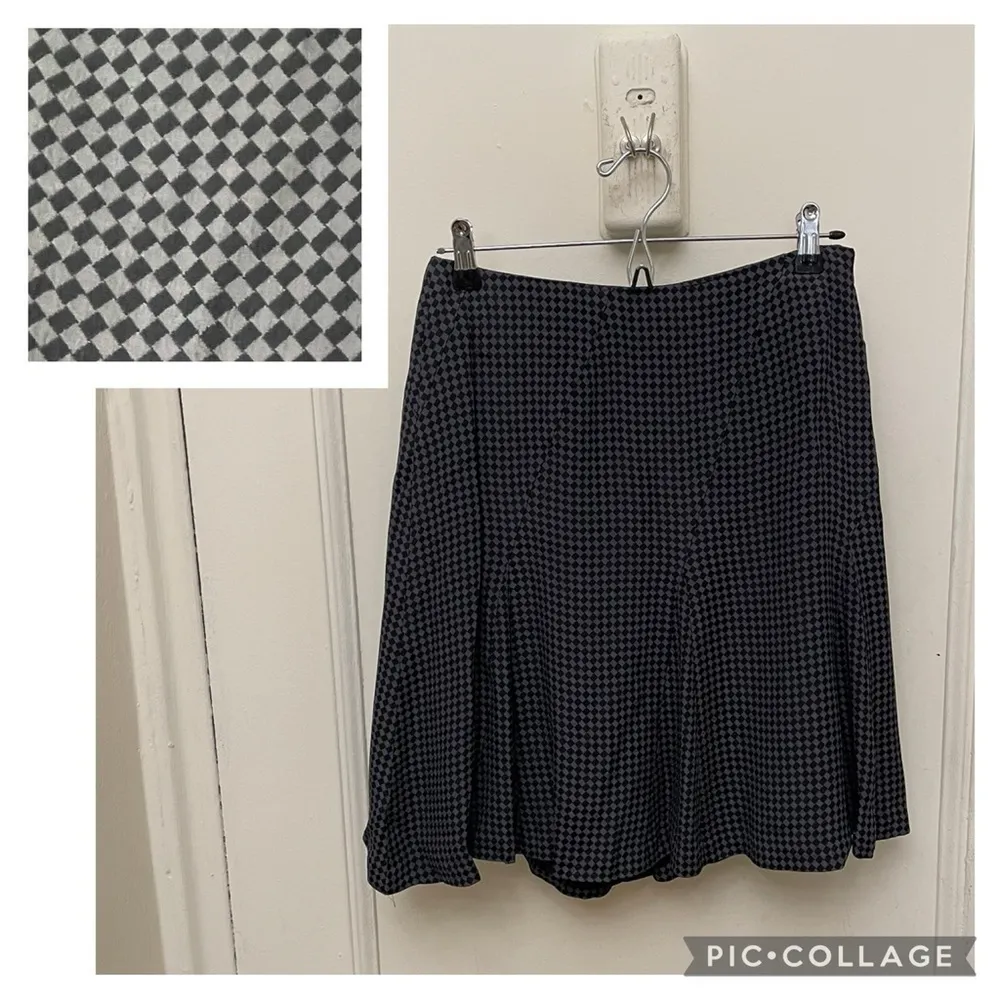 Y2K Vintage Alfani Petites Skirt Black and Gray Check Size 6P - Image 2