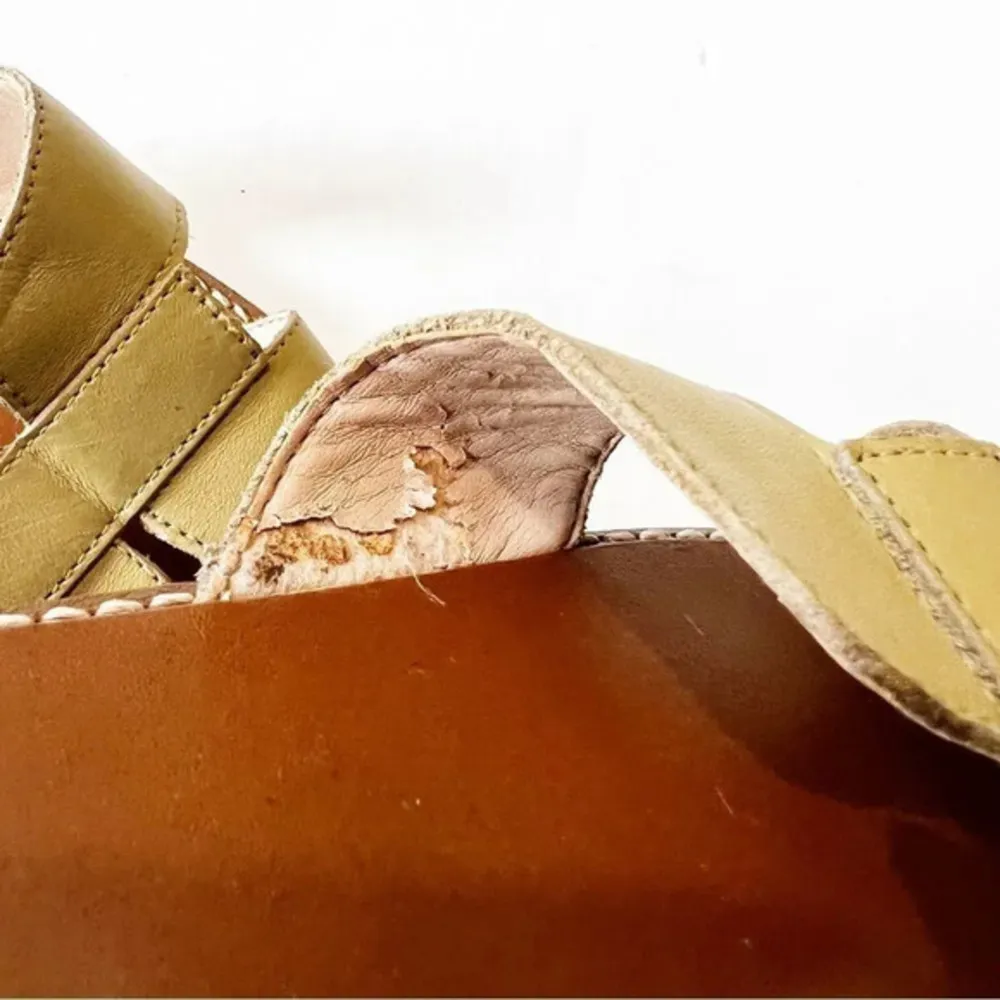 Arezzo Khaki Leather H Strap Flat‎ Sandal Slides Women’s Size 40 EU Summer Beach Tan - Image 7