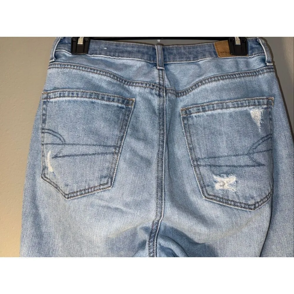 American eagle light wash distressed mom jeans size 6 #686 - Image 7