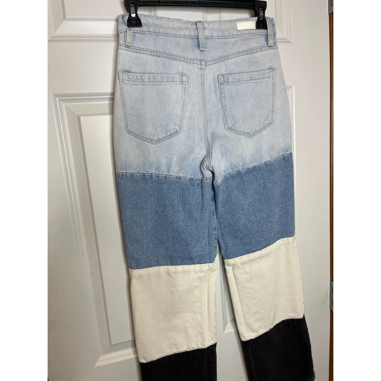 Blank‎ NYC The Baxter Ribcage Straight Leg Colorblock Raw Hem Jeans Size 24 - Image 3