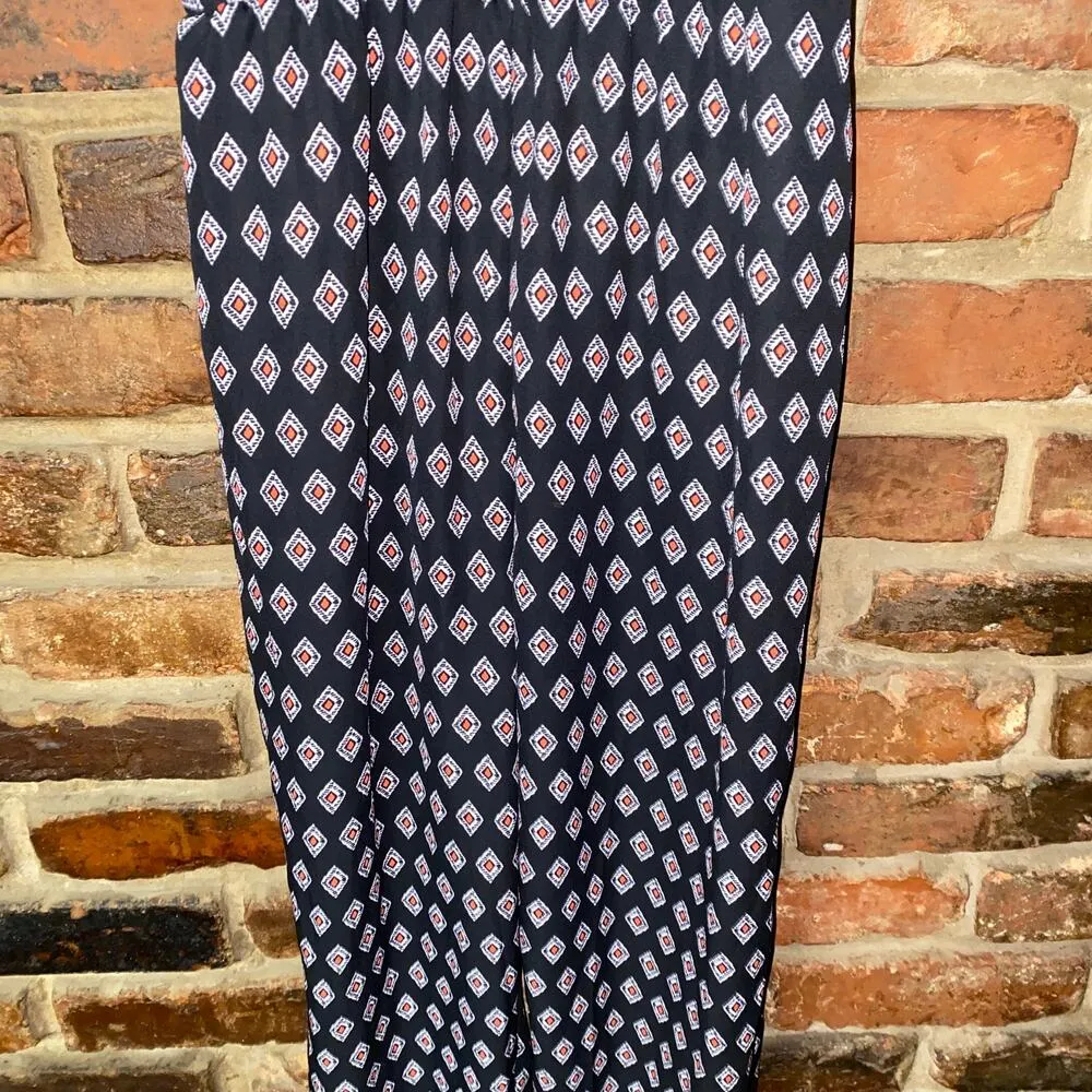 Romeo & Juliet Couture Geometric Sleeveless Surplice Jumpsuit Womens Size Medium - Image 3