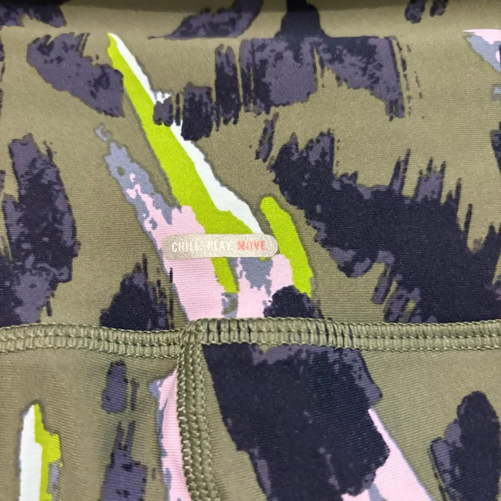 Aerie High-waisted Move 7/8 Leggings leopard purple green‎ size XS - Image 3