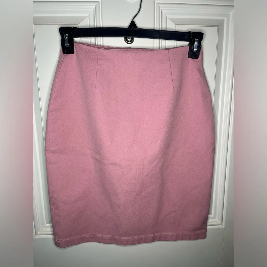 St. John Sport Bubblegum Pink Pencil Skirt Dual Zip Gold Accents Size 4 - Image 5