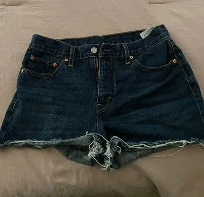 Levi’s High Waisted Shorts - Image 4