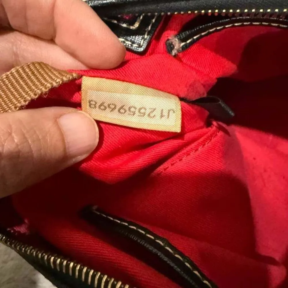 Authentic Dooney &‎ Bourke Black Leather Shoulder Bag Saffiano Bryce Hobo $298 - Image 9