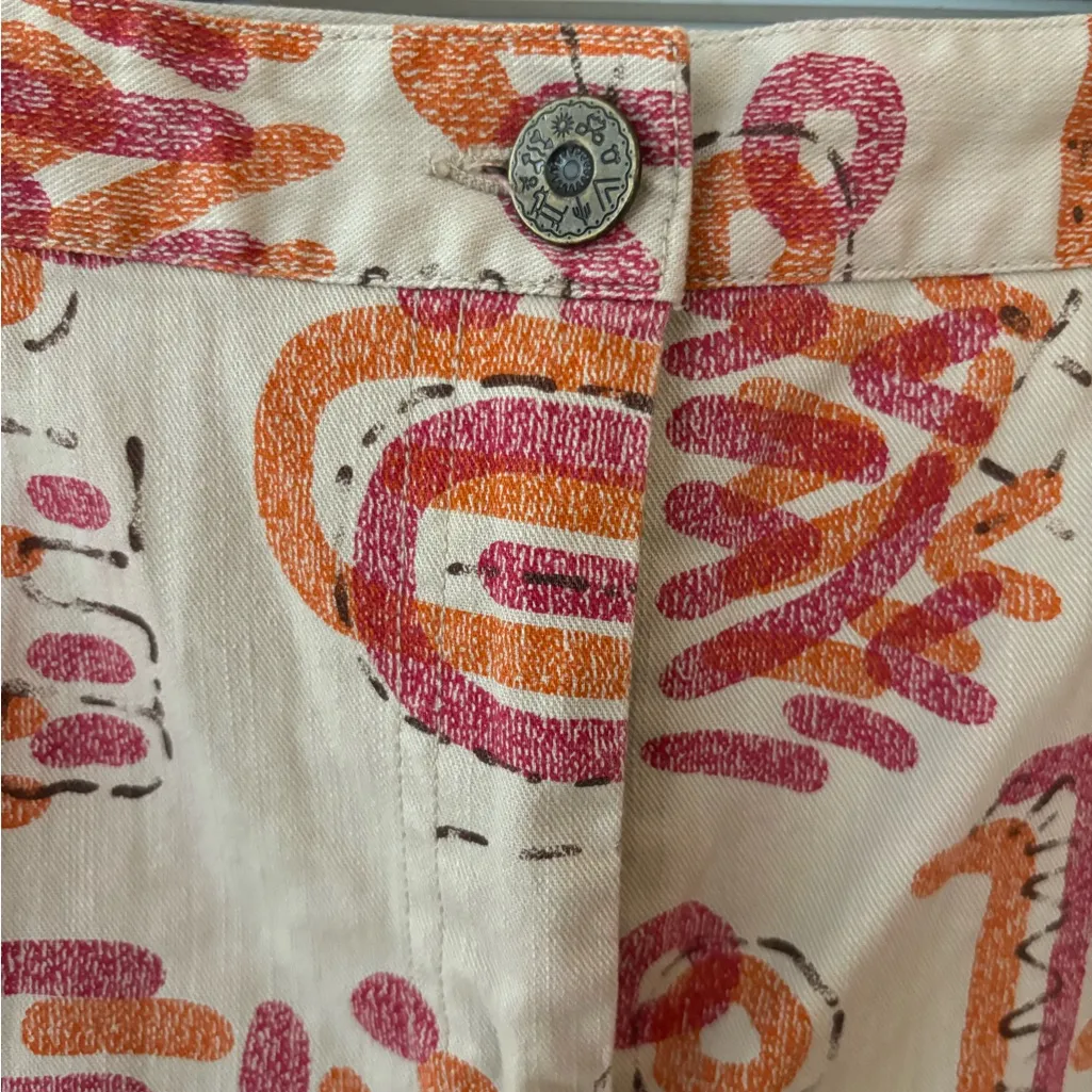 Ruby Rd. Women's White Cropped Pants with geometric print. Size‎ 14 - Image 3