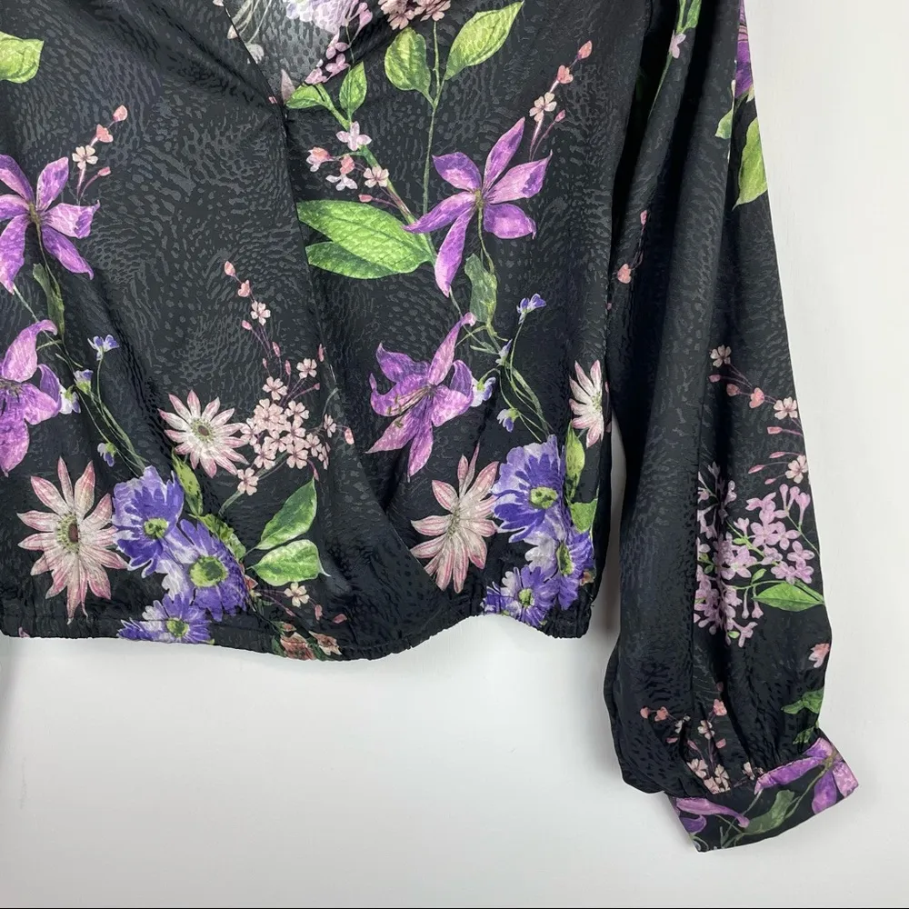 Revolve Generation Love Black Floral Silk Wrap Top Long Sleeve Sz Small - Image 5