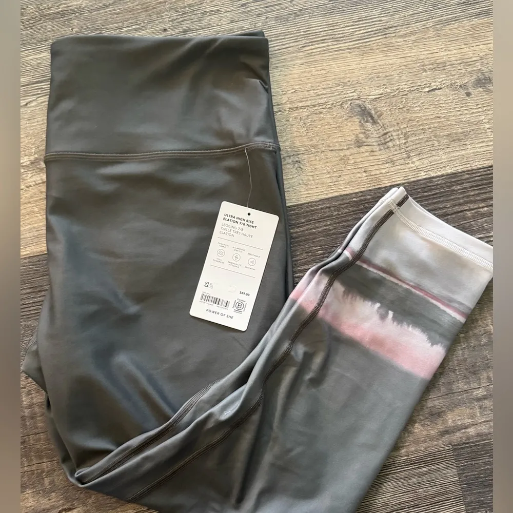 NWT Athleta Elation Ultra High Rise 7/8 Leggings Green Abstract Ombre XL - Image 4