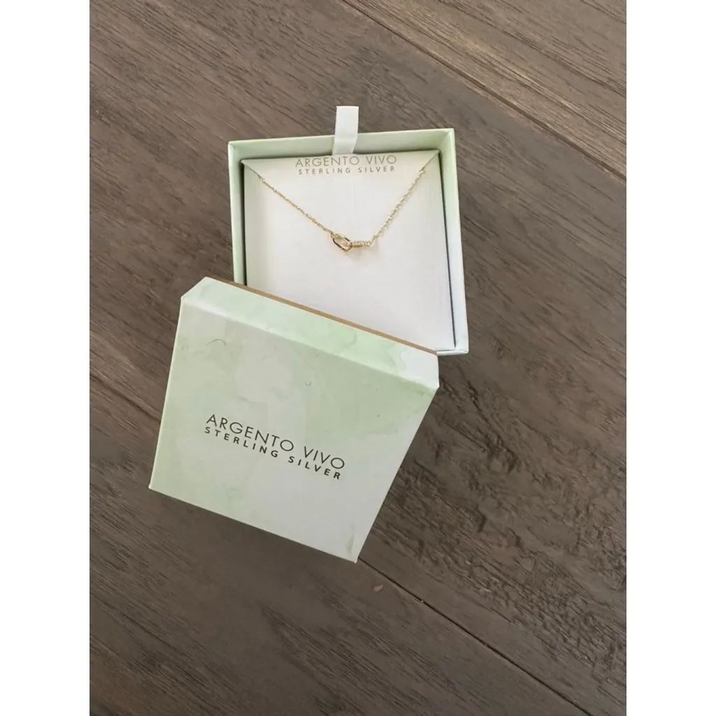 Women's Argento Vivo Gold Interlocking Link Necklace - Image 3