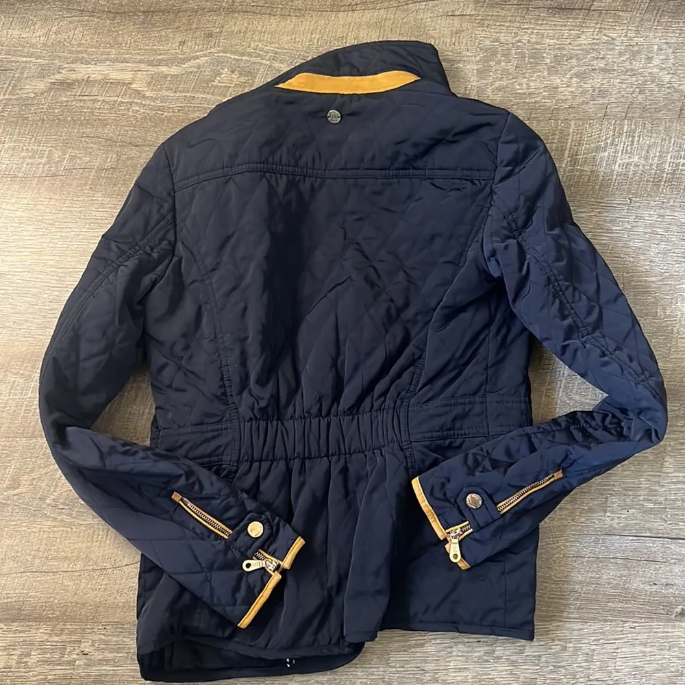 Massimo Dutti  Navy Quilted Jacket Size Small - Image 5