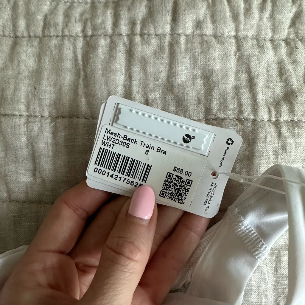 White Lululemon Mesh Back Train Bra in size 6 - Image 2