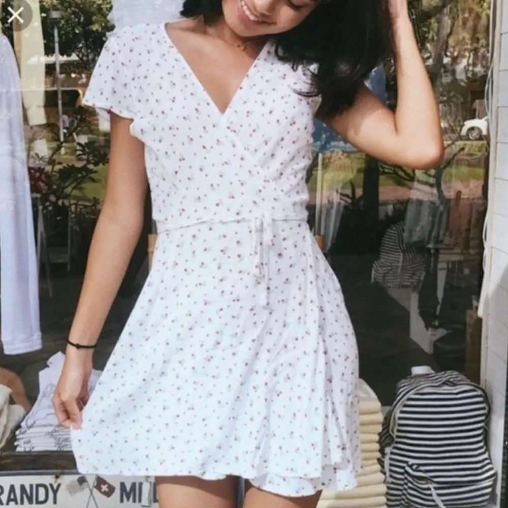 Brandy Melville Robbie Pink Floral Wrap Midi Dress- One Size - Image 4