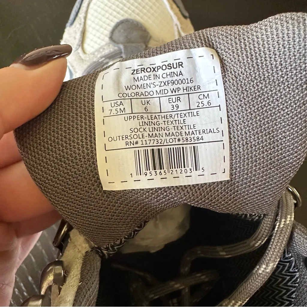 ZEROXPOSUR Women’s Hiking Boots, size 7.5, never worn, Waterproof - Image 5