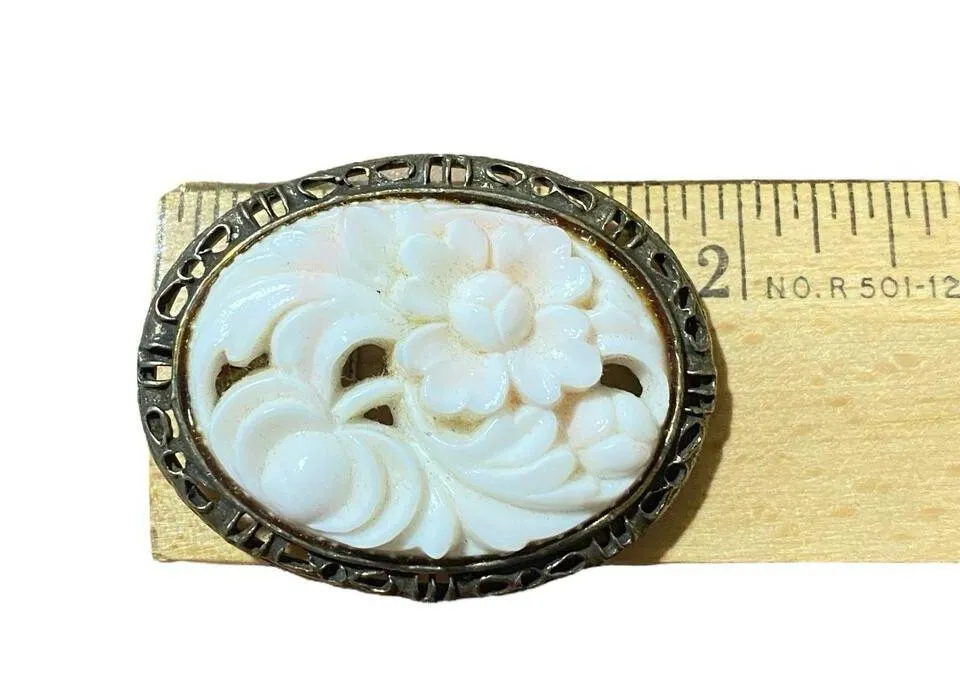 Vtg Oval Carved 3D Etched Cream Flower Bouquet Brooch Pin Cottagecore Bloomcore White - Image 4