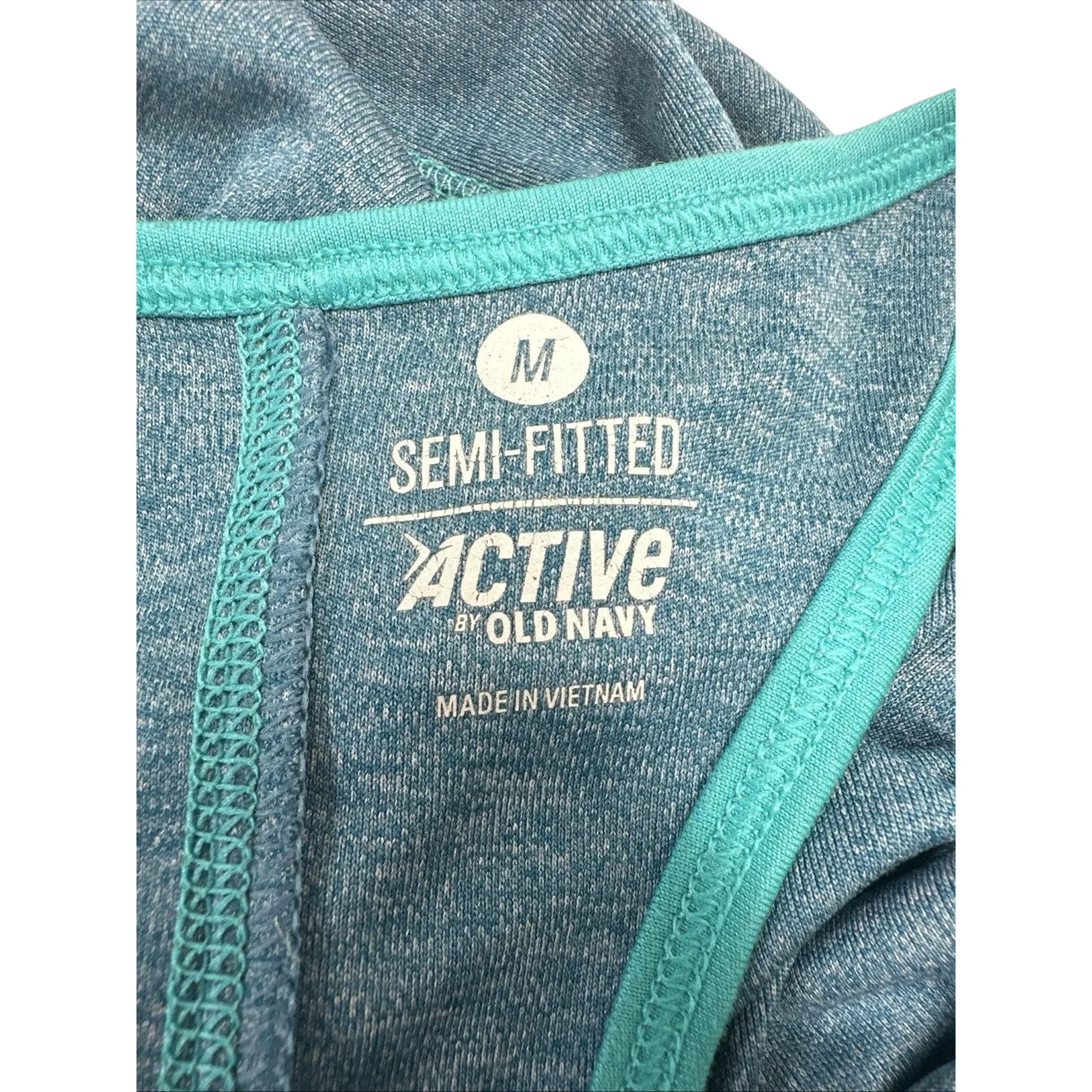 Old Navy Active Semi-fitted Tippe Tank Top Size Medium Green - Image 2